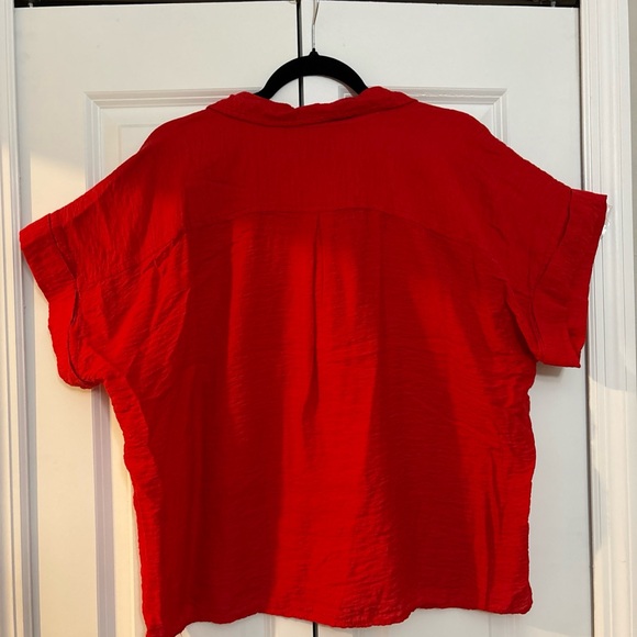 Simply Vera Vera Wang Red Short-Sleeve Blouse - Picture 2 of 3